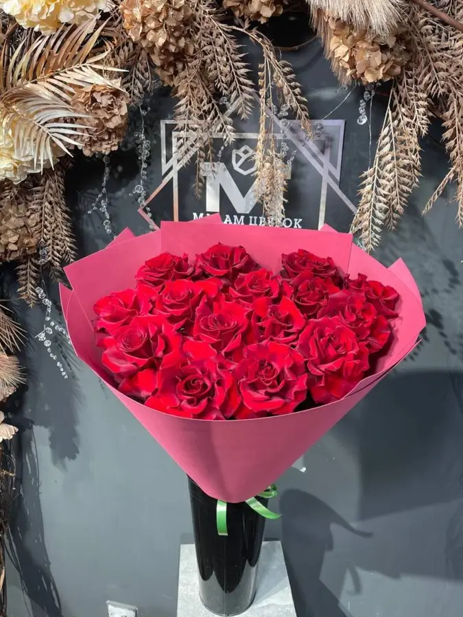 Роза Эксплорер французского выворота фото