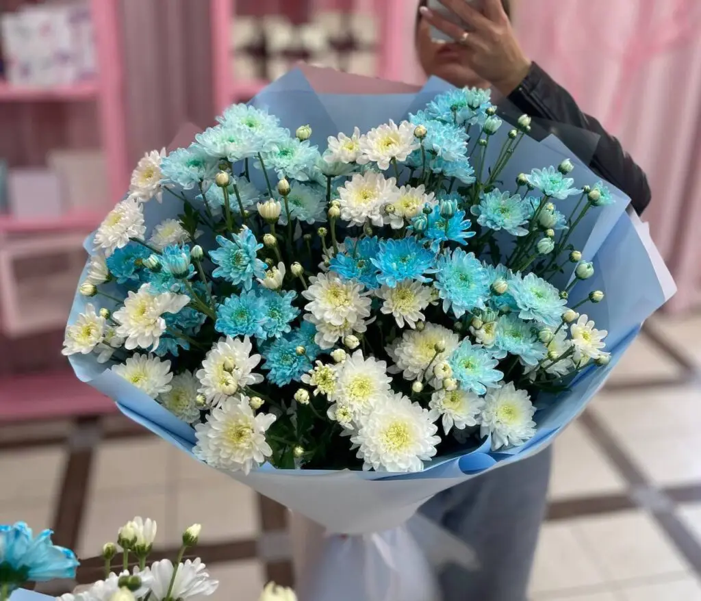 Букет из 15 хризантем фото