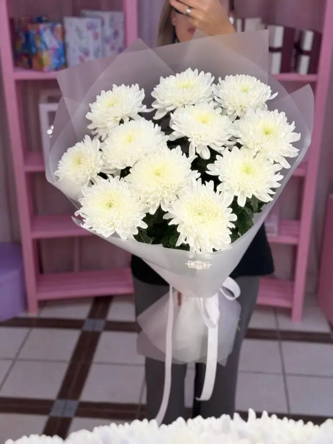 Букет из 11 белых хризантем фото
